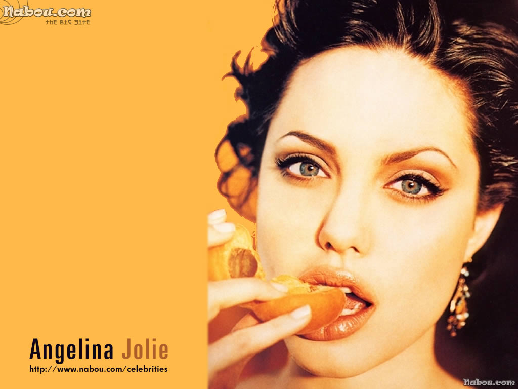 Angelina Jolie Wallpaper - 1024x768 pixels