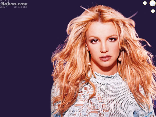 Britney Spears Wallpaper - 640x480 pixels