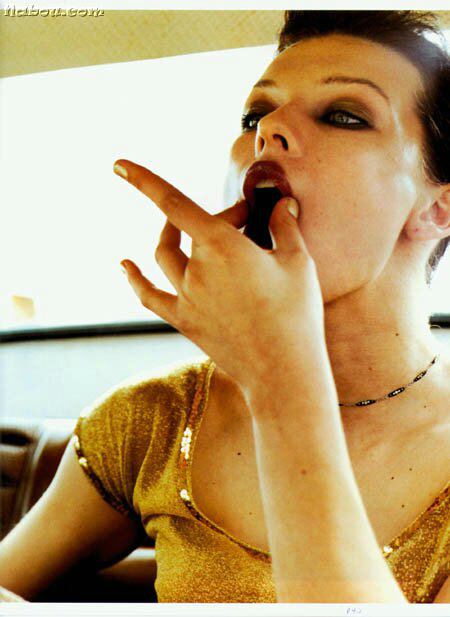 Milla Jovovich Photo