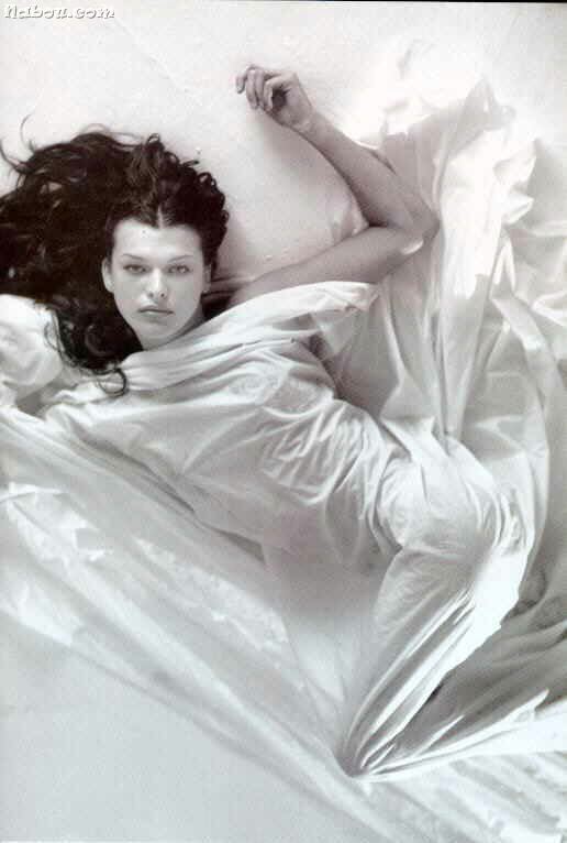 Milla Jovovich Photo