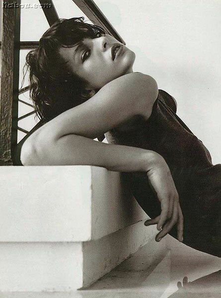 Milla Jovovich Photo