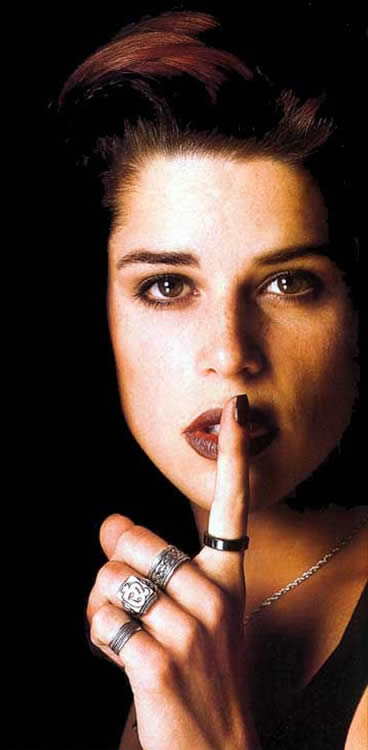 Neve Campbell Photo