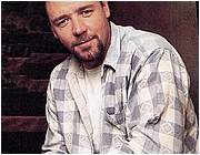 Russell Crowe Photos: click to view