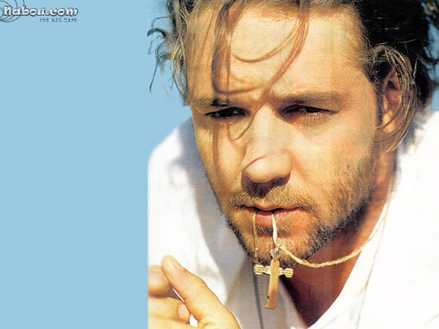 Russell Crowe Wallpaper - 640x480 pixels