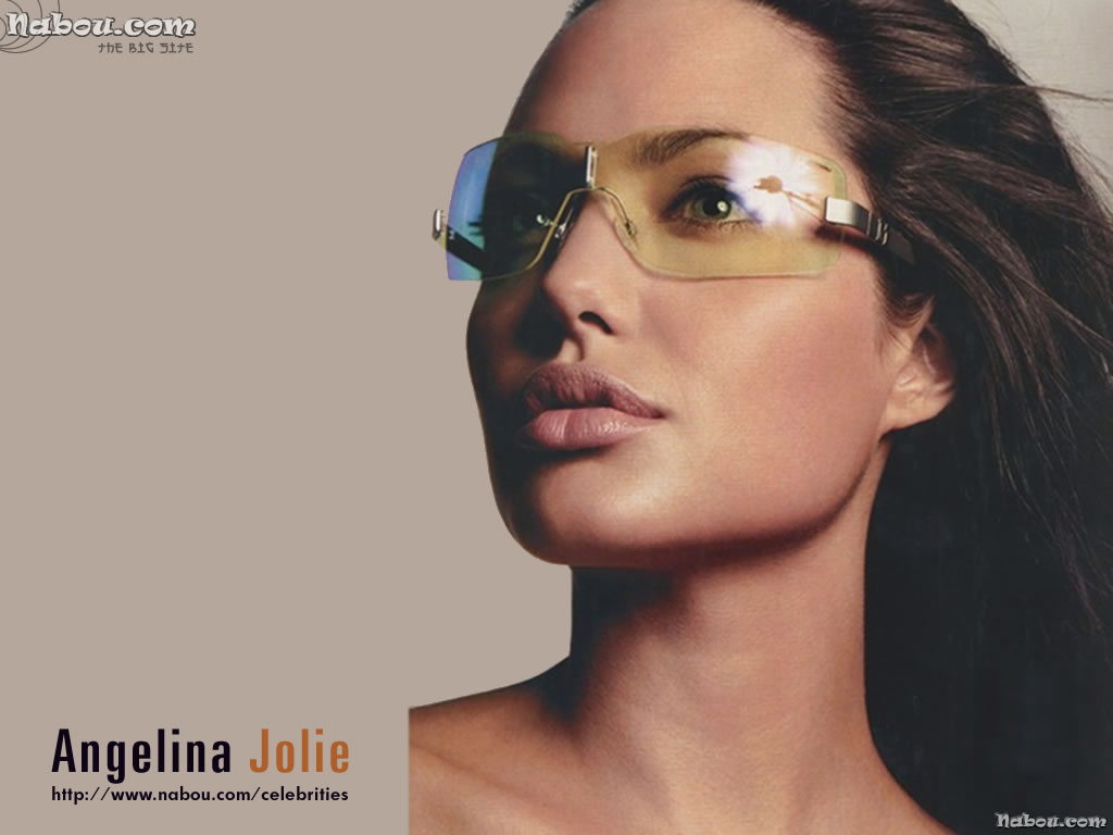 Angelina Jolie Wallpaper - 1024x768 pixels